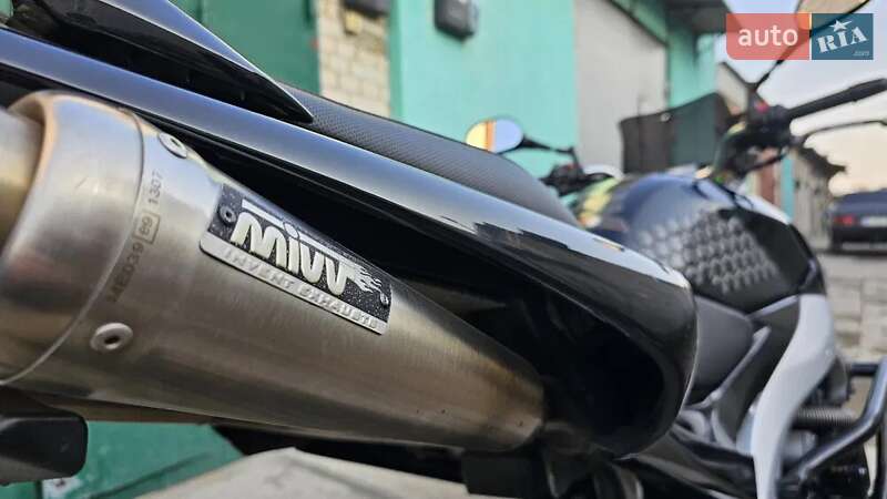 Спортбайк Suzuki GSR 600 2006 в Макарове фото 6 Спортбайк Suzuki GSR 600 2006 в Макарове