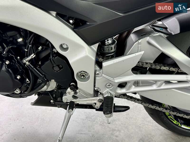 Мотоцикл Без обтекателей (Naked bike) Suzuki GSR 600 2008 в Хмельницком