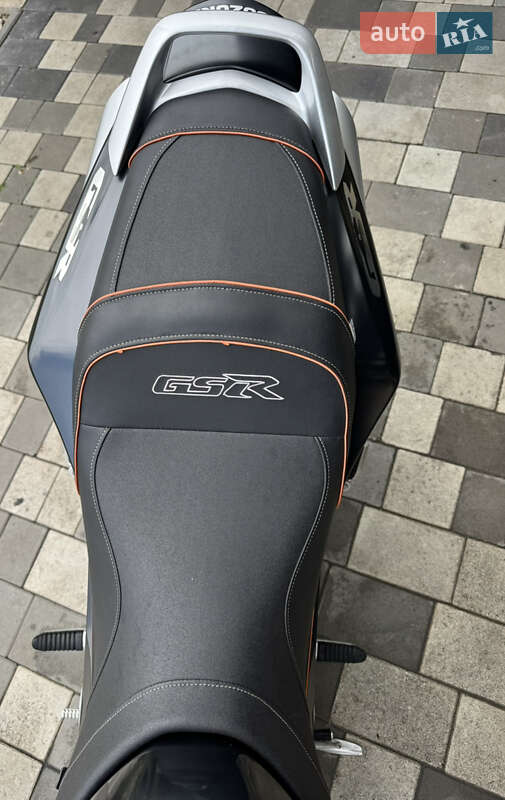 Мотоцикл Без обтікачів (Naked bike) Suzuki GSR 600 2007 в Новомосковську