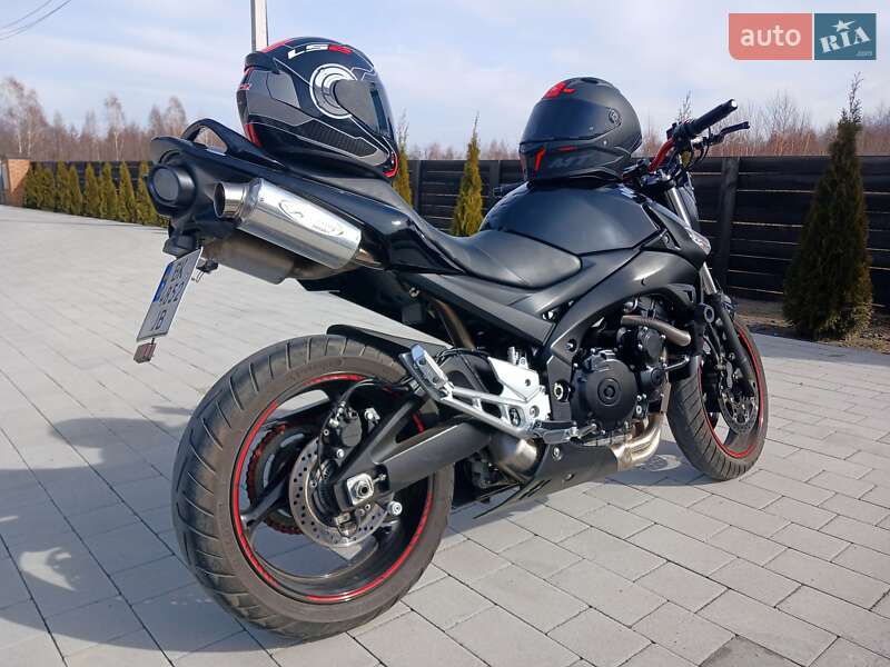 Мотоцикл Без обтекателей (Naked bike) Suzuki GSR 600 2010 в Рокитном