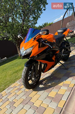 Спортбайк Suzuki GSR 600 2008 в Ізюмі