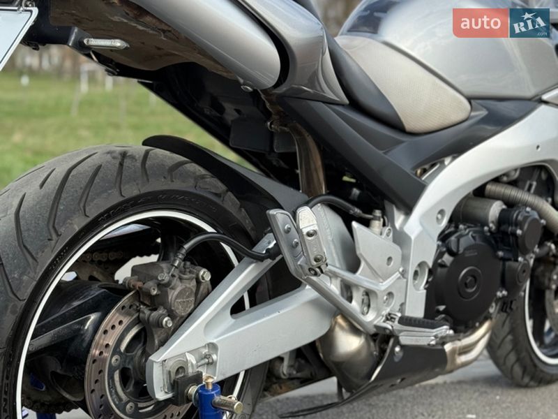 Мотоцикл Без обтекателей (Naked bike) Suzuki GSR 600 2006 в Коломые