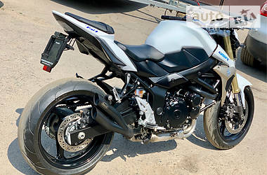 Мотоцикл Без обтекателей (Naked bike) Suzuki GSR 750 2013 в Ровно