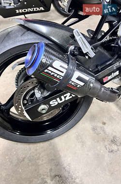 Мотоцикл Без обтекателей (Naked bike) Suzuki GSR 750 2011 в 