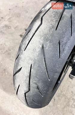 Мотоцикл Без обтекателей (Naked bike) Suzuki GSR 750 2011 в 