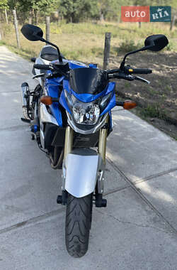Мотоцикл Классік Suzuki GSR 750 2014 в 