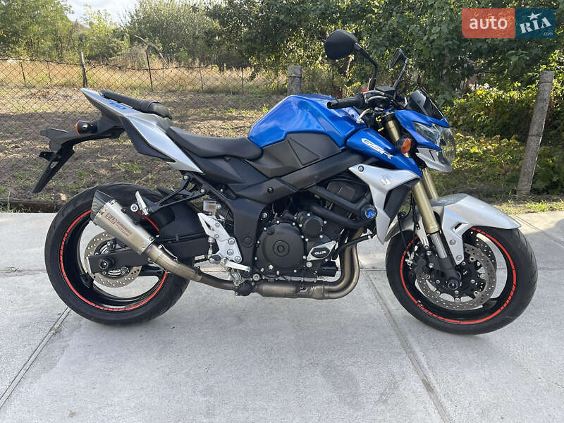 Мотоцикл Классик Suzuki GSR 750 2014 в Богодухове