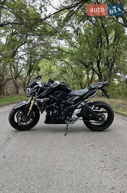 Спортбайк Suzuki GSR 750 2012 в Запоріжжі
