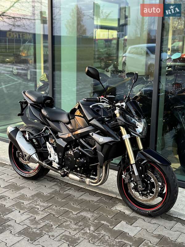 Мотоцикл Без обтікачів (Naked bike) Suzuki GSR 750 2012 в Рівному фото 29 Мотоцикл Без обтікачів (Naked bike) Suzuki GSR 750 2012 в Рівному