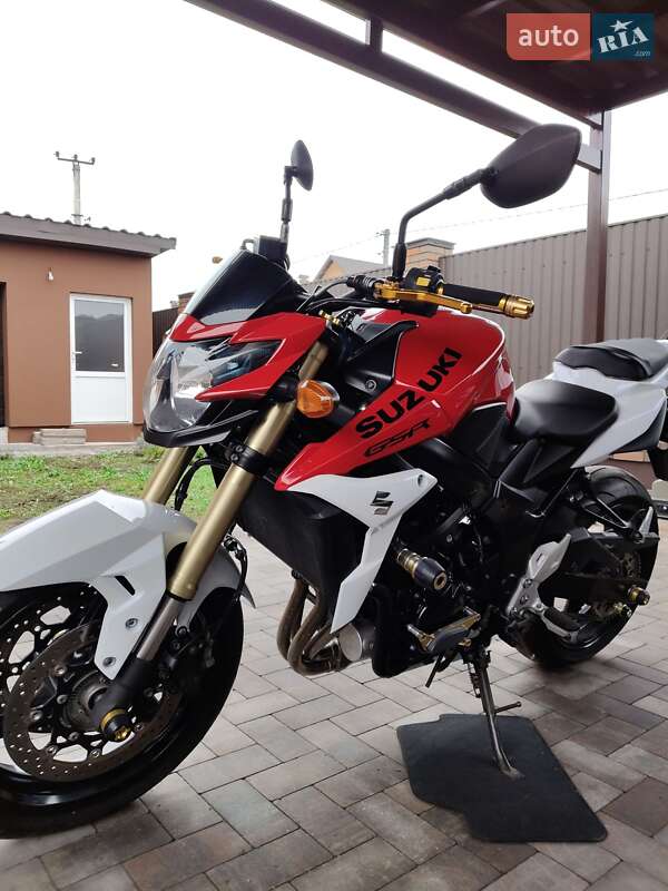 Мотоцикл Без обтекателей (Naked bike) Suzuki GSR 750 2016 в Белогородке фото 30 Мотоцикл Без обтекателей (Naked bike) Suzuki GSR 750 2016 в Белогородке