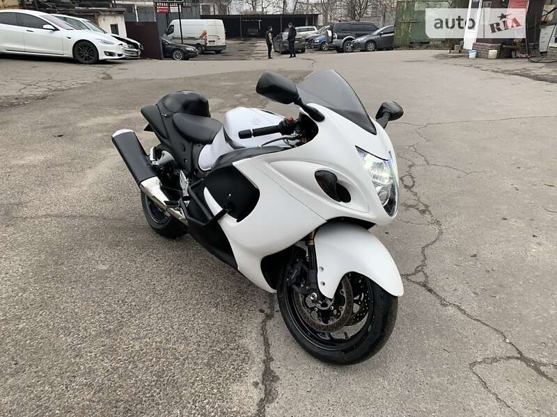 Спортбайк Suzuki GSX 1300R Hayabusa 2009 в Дніпрі