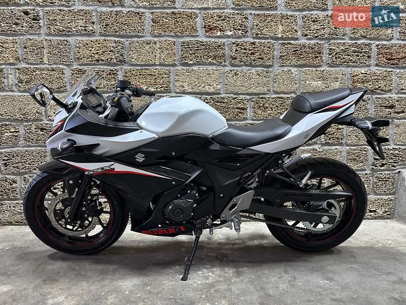 Спортбайк Suzuki GSX 250R 2023 в Одессе
