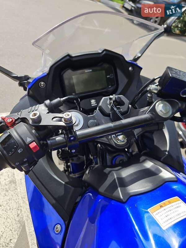 Спортбайк Suzuki GSX 250R 2017 в Киеве