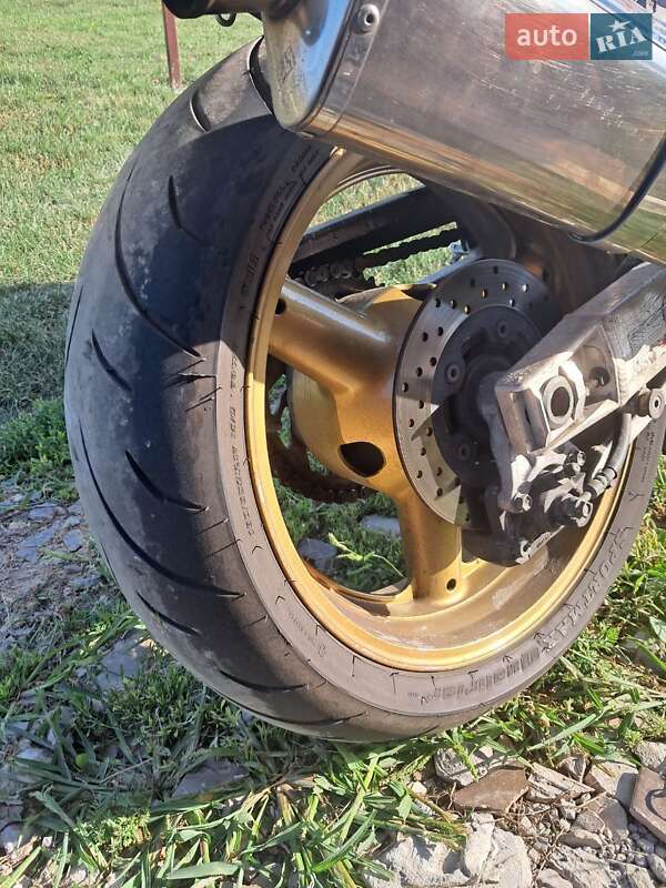 Спортбайк Suzuki GSX 600F 2000 в Обухове