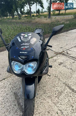 Мотоцикл Спорт-туризм Suzuki GSX 600F 2000 в 