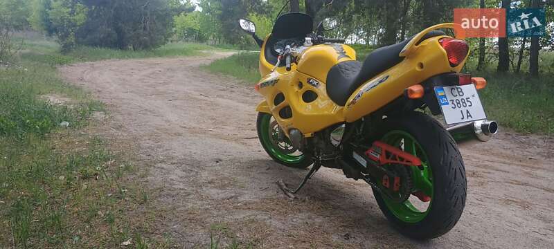 Мотоцикл Спорт-туризм Suzuki GSX 600F 1999 в Остер