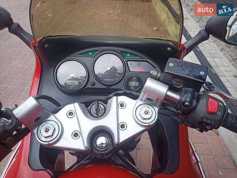 Мотоцикл Спорт-туризм Suzuki GSX-750 2002 в Киеве