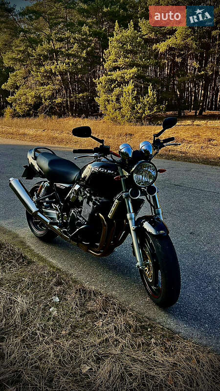 Suzuki GSX-750