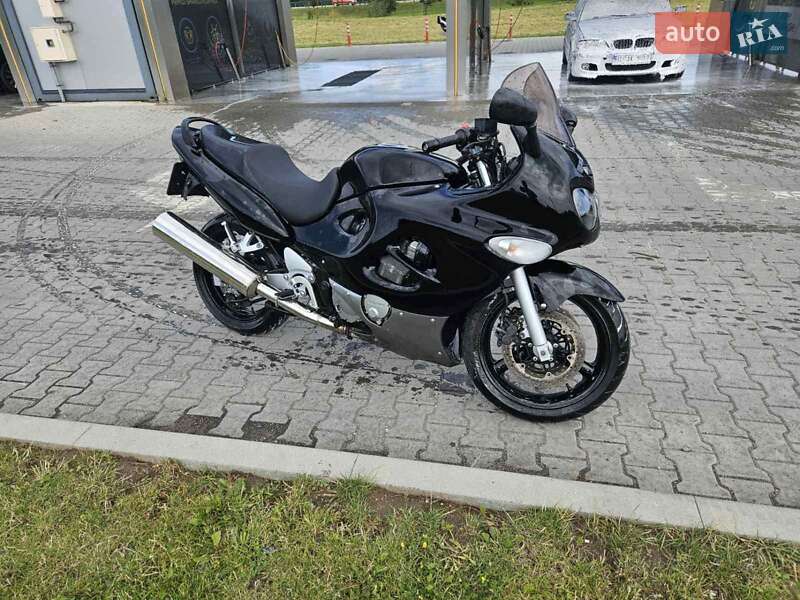 Suzuki GSX 750F Katana 2006