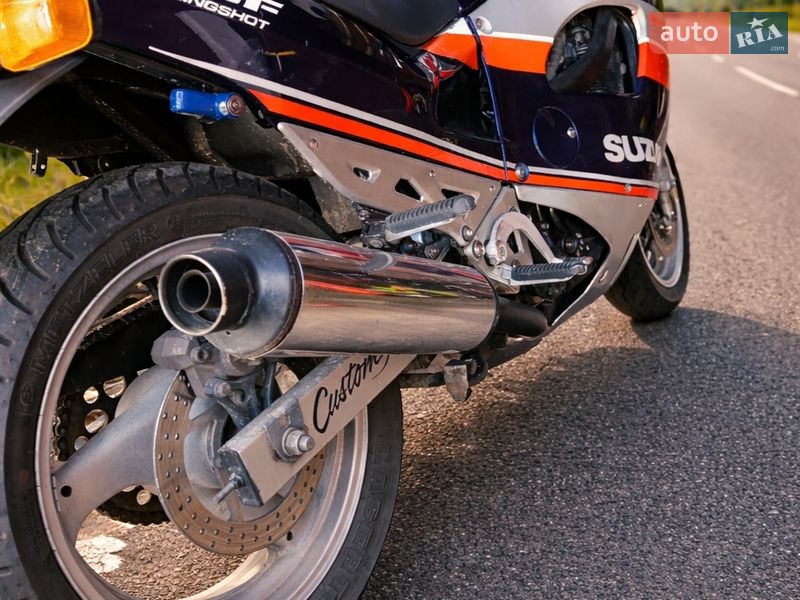 Suzuki GSX 750F Katana 1990