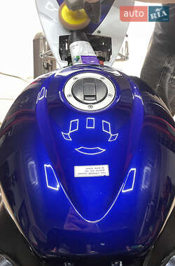 Спортбайк Suzuki GSX-R 1000 2005 в 