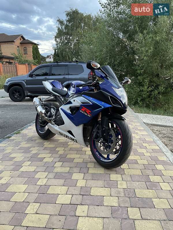 Спортбайк Suzuki GSX-R 1000 2006 в 