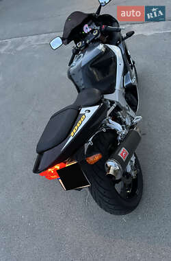 Спортбайк Suzuki GSX-R 1000 2002 в 