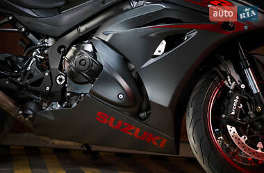 Спортбайк Suzuki GSX-R 1000 2018 в 