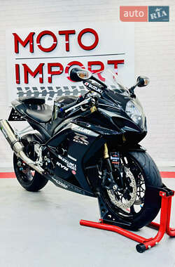 Спортбайк Suzuki GSX-R 1000 2008 в 