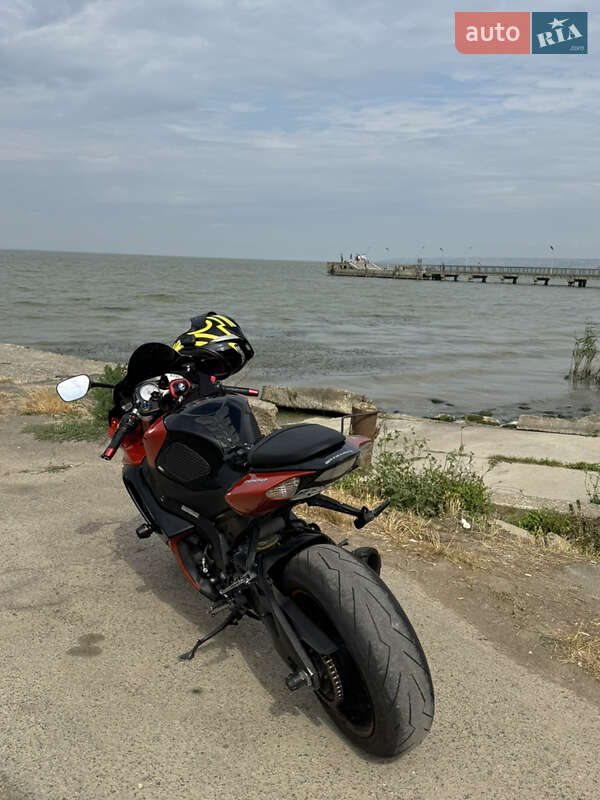 Спортбайк Suzuki GSX-R 1000 2007 в Одессе фото 4 Спортбайк Suzuki GSX-R 1000 2007 в Одессе