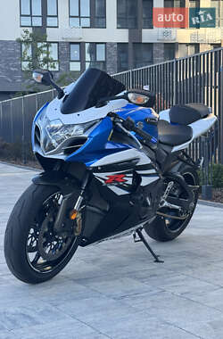 Спортбайк Suzuki GSX-R 1000 2014 в 