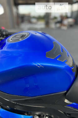 Спортбайк Suzuki GSX-R 600 2007 в 