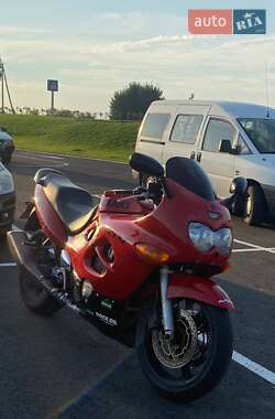 Мотоцикл Спорт-туризм Suzuki GSX-R 600 2000 в 