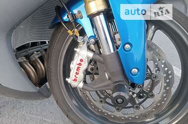 Спортбайк Suzuki GSX-R 600 2012 в 