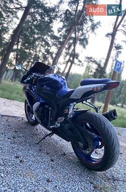 Спортбайк Suzuki GSX-R 600 2009 в 