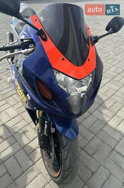 Мотоцикл Спорт-туризм Suzuki GSX-R 600 2005 в 