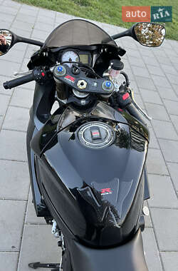 Мотоцикл Багатоцільовий (All-round) Suzuki GSX-R 600 2007 в 
