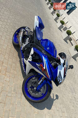 Спортбайк Suzuki GSX-R 600 2006 в 
