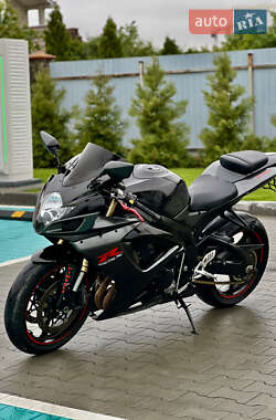 Спортбайк Suzuki GSX-R 600 2006 в 