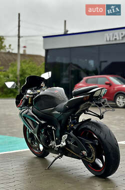 Спортбайк Suzuki GSX-R 600 2006 в 