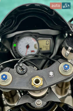 Спортбайк Suzuki GSX-R 600 2006 в 