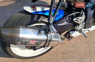 Спортбайк Suzuki GSX-R 600 2012 в 