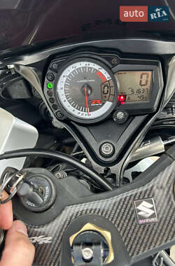 Спортбайк Suzuki GSX-R 600 2006 в 