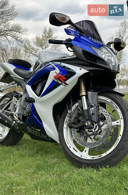 Спортбайк Suzuki GSX-R 600 2007 в 