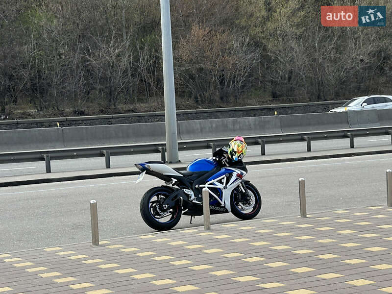 Спортбайк Suzuki GSX-R 600 2007 в Киеве