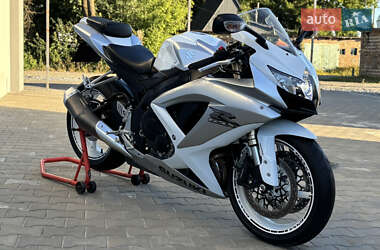 Спортбайк Suzuki GSX-R 600 2008 в 