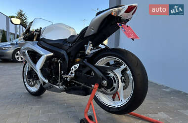 Спортбайк Suzuki GSX-R 600 2008 в 
