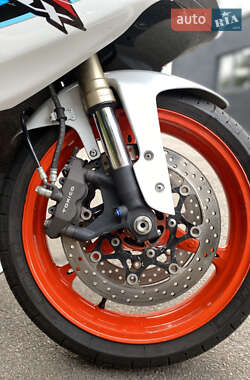 Спортбайк Suzuki GSX-R 600 2007 в 