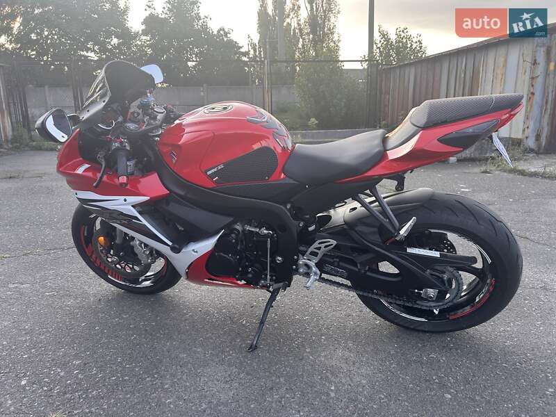 Спортбайк Suzuki GSX-R 600 2012 в Киеве