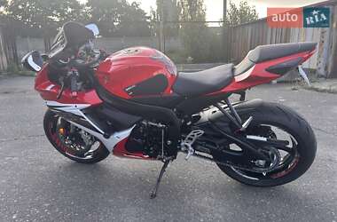 Спортбайк Suzuki GSX-R 600 2012 в 